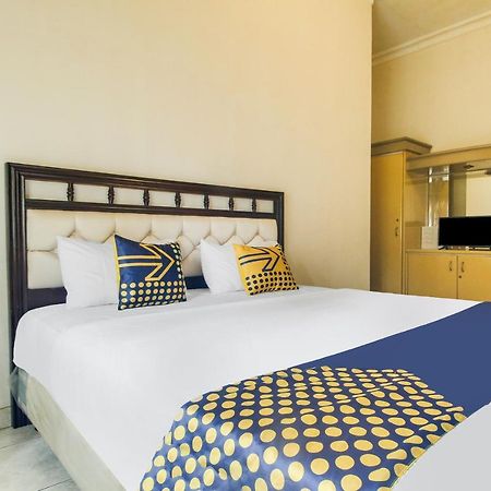 Spot On 91620 Skypiea Guest House ตาซิกมาลายา ภายนอก รูปภาพ