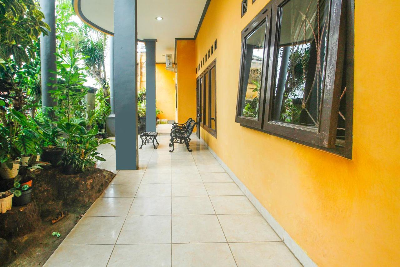 Spot On 91620 Skypiea Guest House ตาซิกมาลายา ภายนอก รูปภาพ