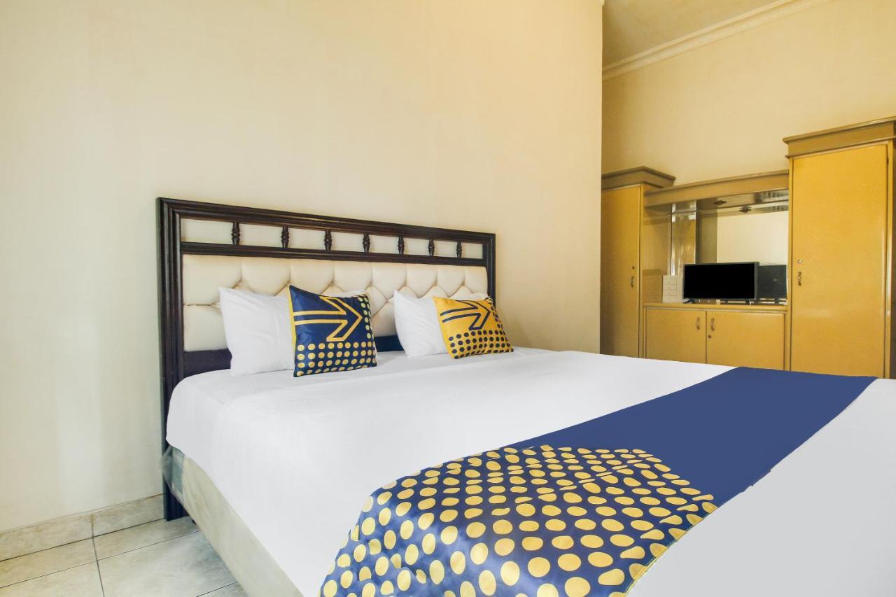 Spot On 91620 Skypiea Guest House ตาซิกมาลายา ภายนอก รูปภาพ