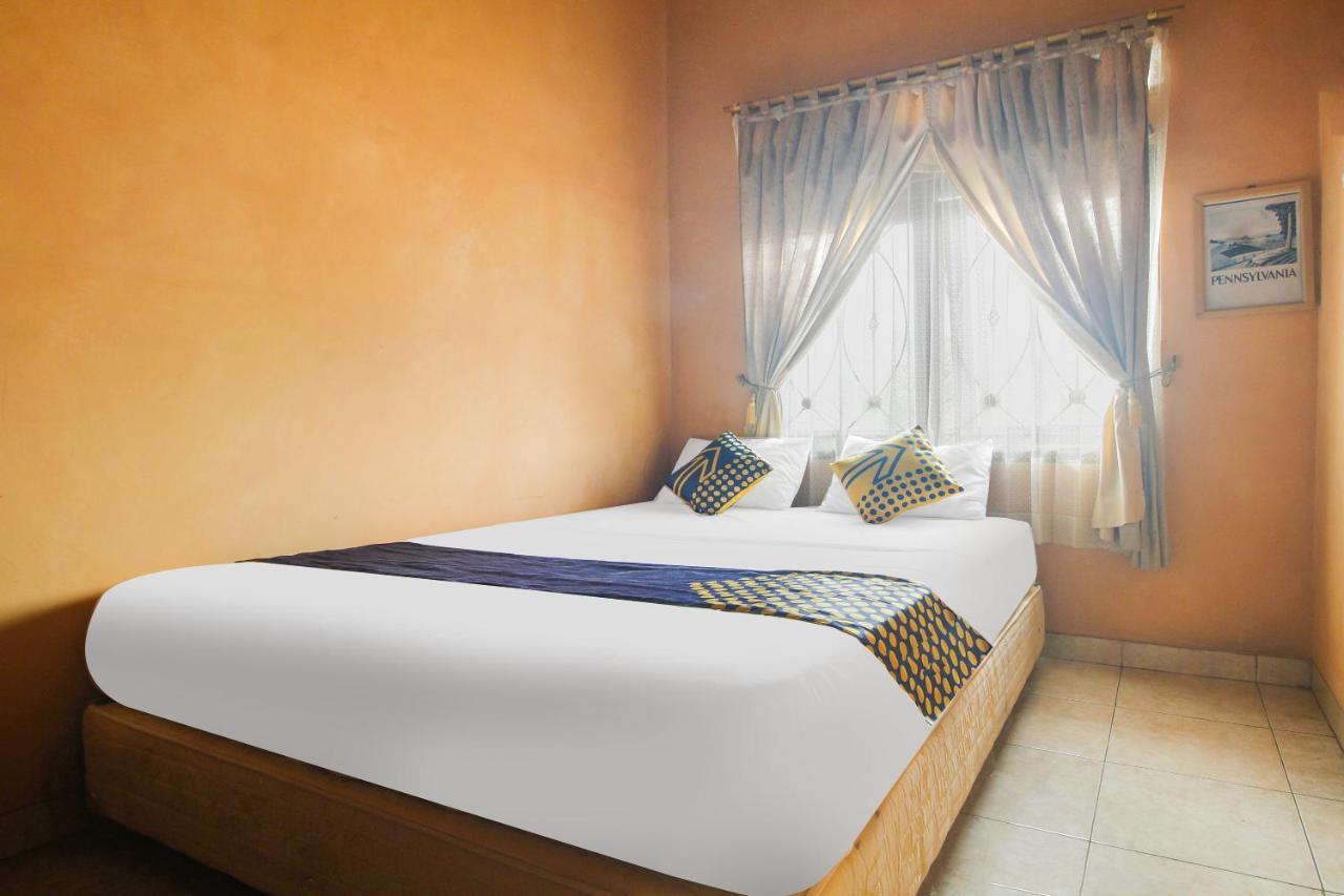 Spot On 91620 Skypiea Guest House ตาซิกมาลายา ภายนอก รูปภาพ