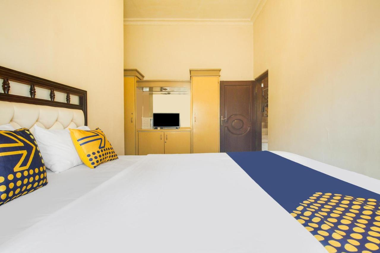 Spot On 91620 Skypiea Guest House ตาซิกมาลายา ภายนอก รูปภาพ